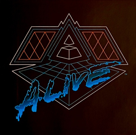 Музыкальный cd (компакт-диск) Alive 2007 обложка